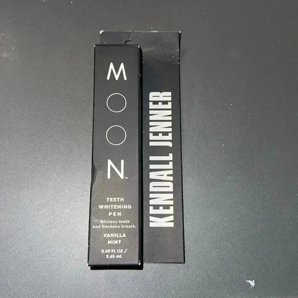 Teeth Whitening Pen Vanilla Mint Flavor - Moon  Kendall Jenner